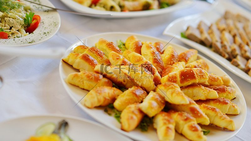 云南鲜花饼饼干散装批发：揭秘其独特魅力与选购要点